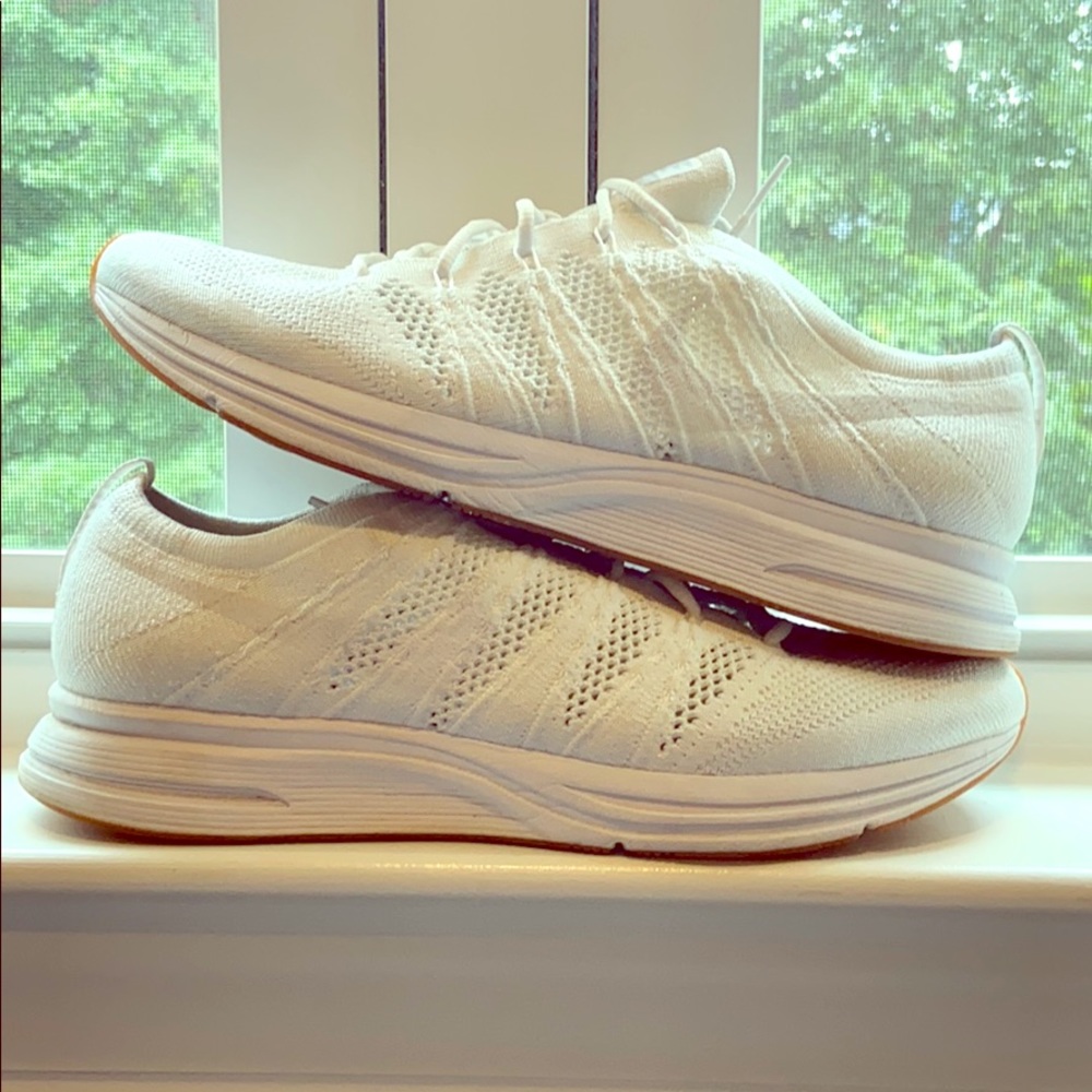 Nike Flyknit Trainer Whiteout Racer Vapormax